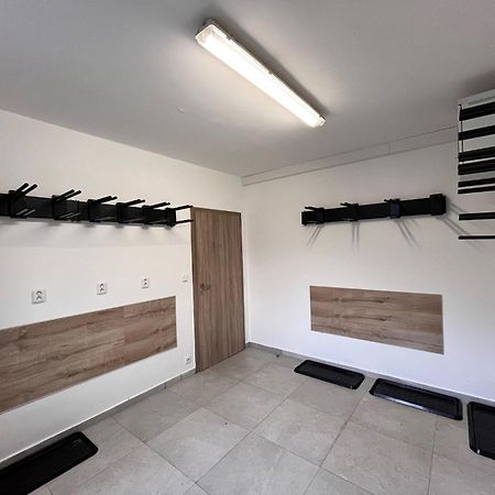 Krusnohorske Strane Apartment Loučná pod Klínovcem Exterior foto