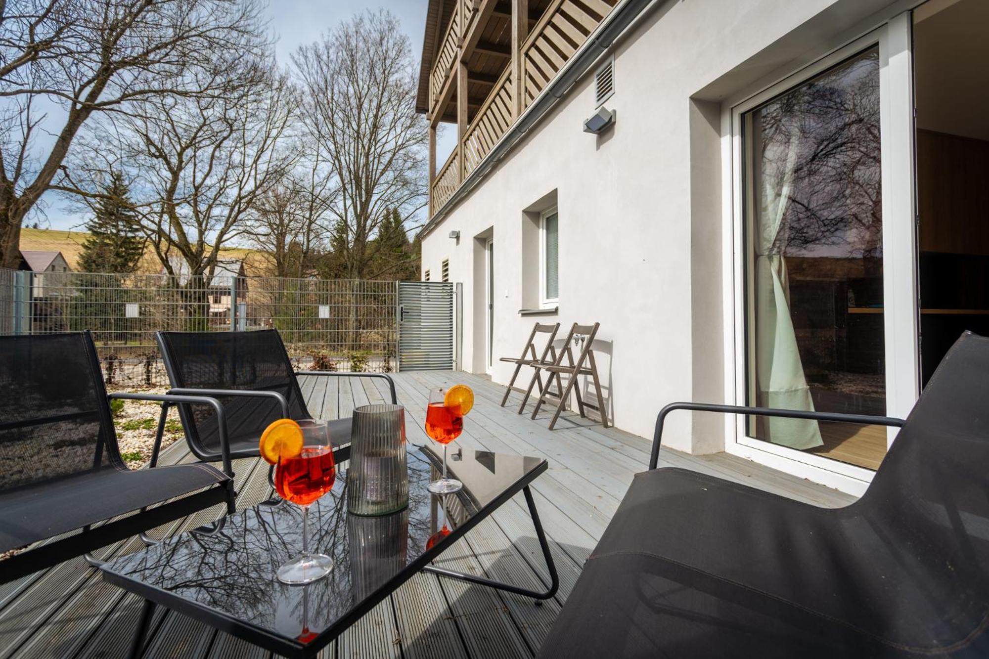 Krusnohorske Strane Apartment Loučná pod Klínovcem Exterior foto