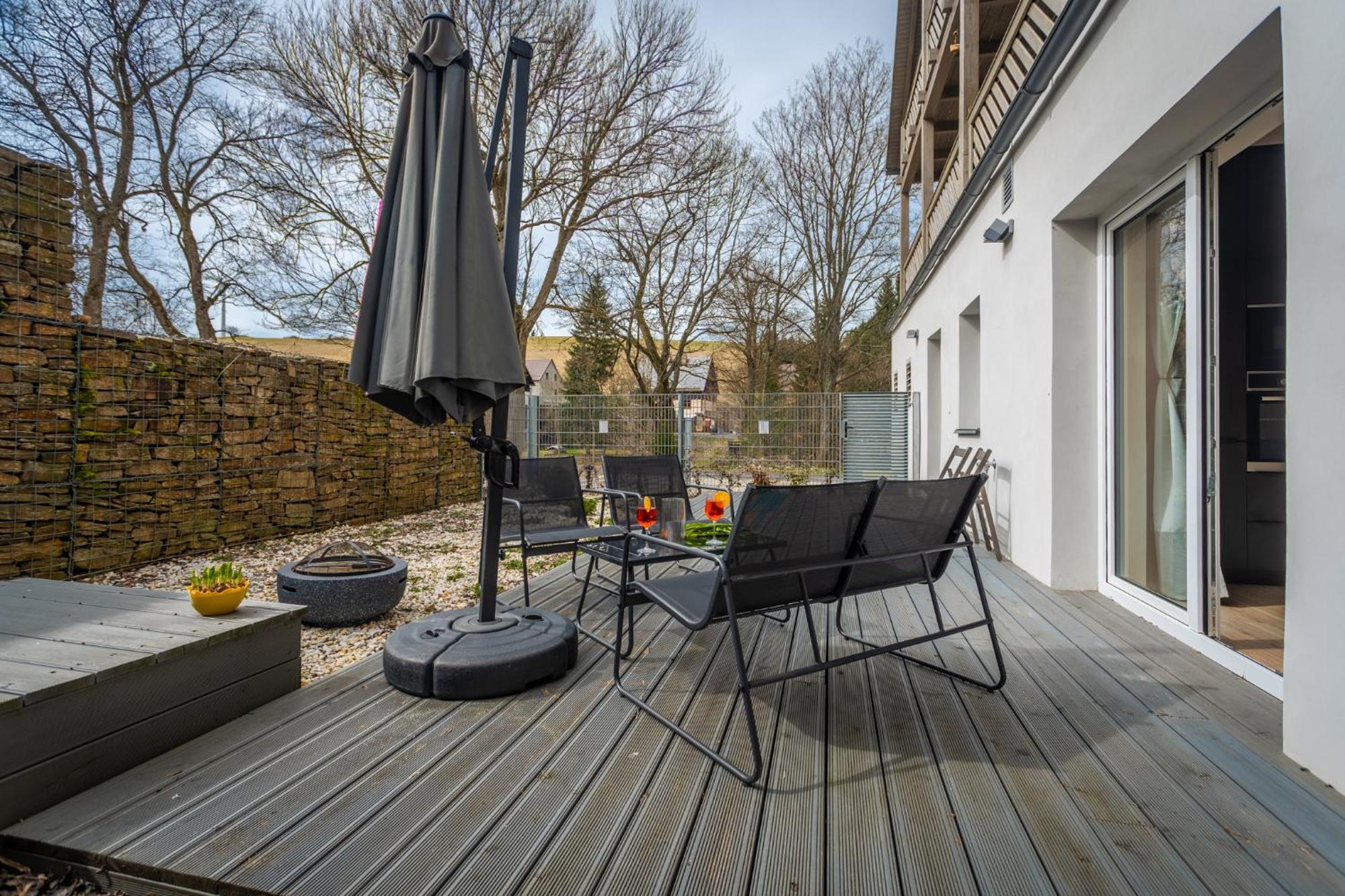 Krusnohorske Strane Apartment Loučná pod Klínovcem Exterior foto